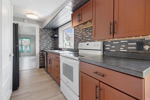 Tiny photo for 805 E Jefferson Avenue, LaPorte, IN 46350 (MLS # 202613710)
