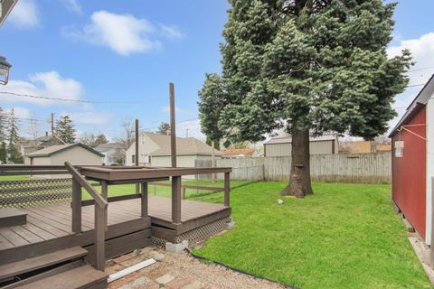 Tiny photo for 805 E Jefferson Avenue, LaPorte, IN 46350 (MLS # 202613710)