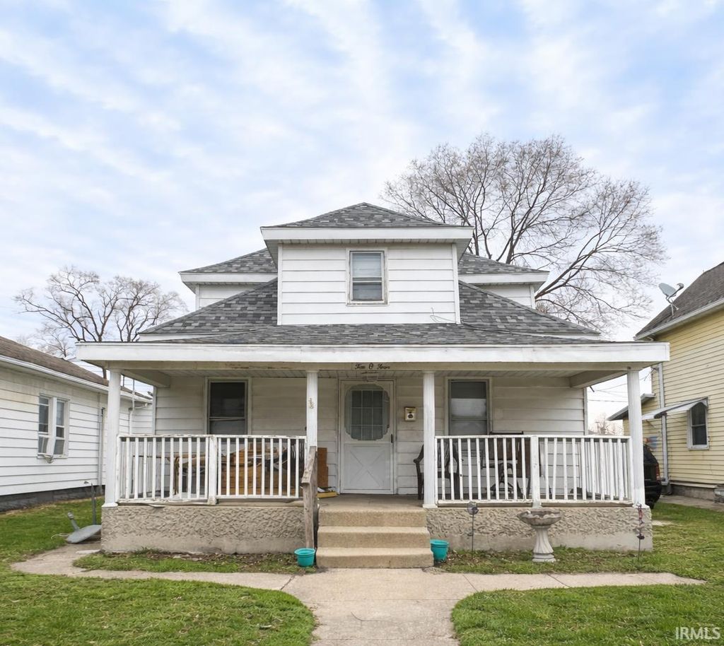 Photo of 1004 W 6th Street, Mishawaka, IN 46544 (MLS # 202609123)
