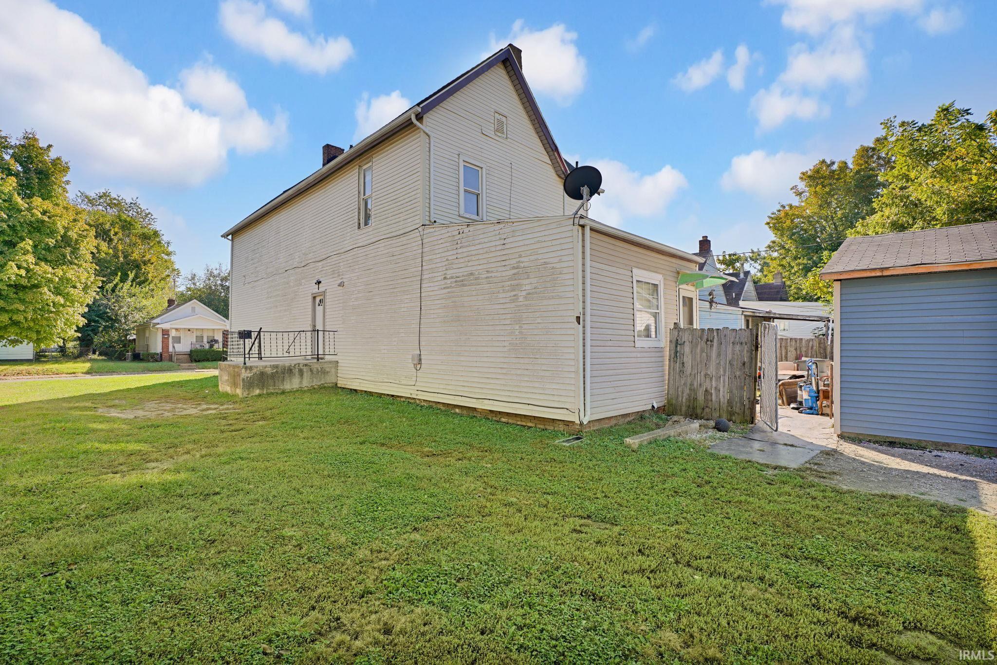 Evansville, Indiana 47711, United States, 3 Bedrooms Bedrooms, ,3 BathroomsBathrooms,Residential,Active,231714