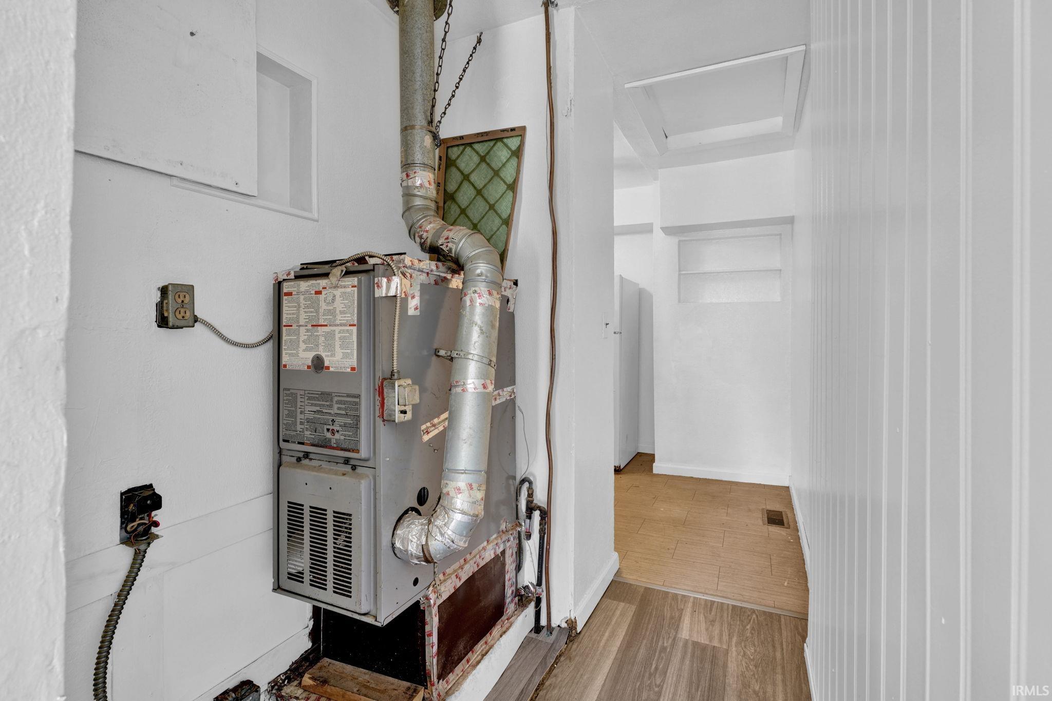 Evansville, Indiana 47711, United States, 3 Bedrooms Bedrooms, ,3 BathroomsBathrooms,Residential,Active,231714