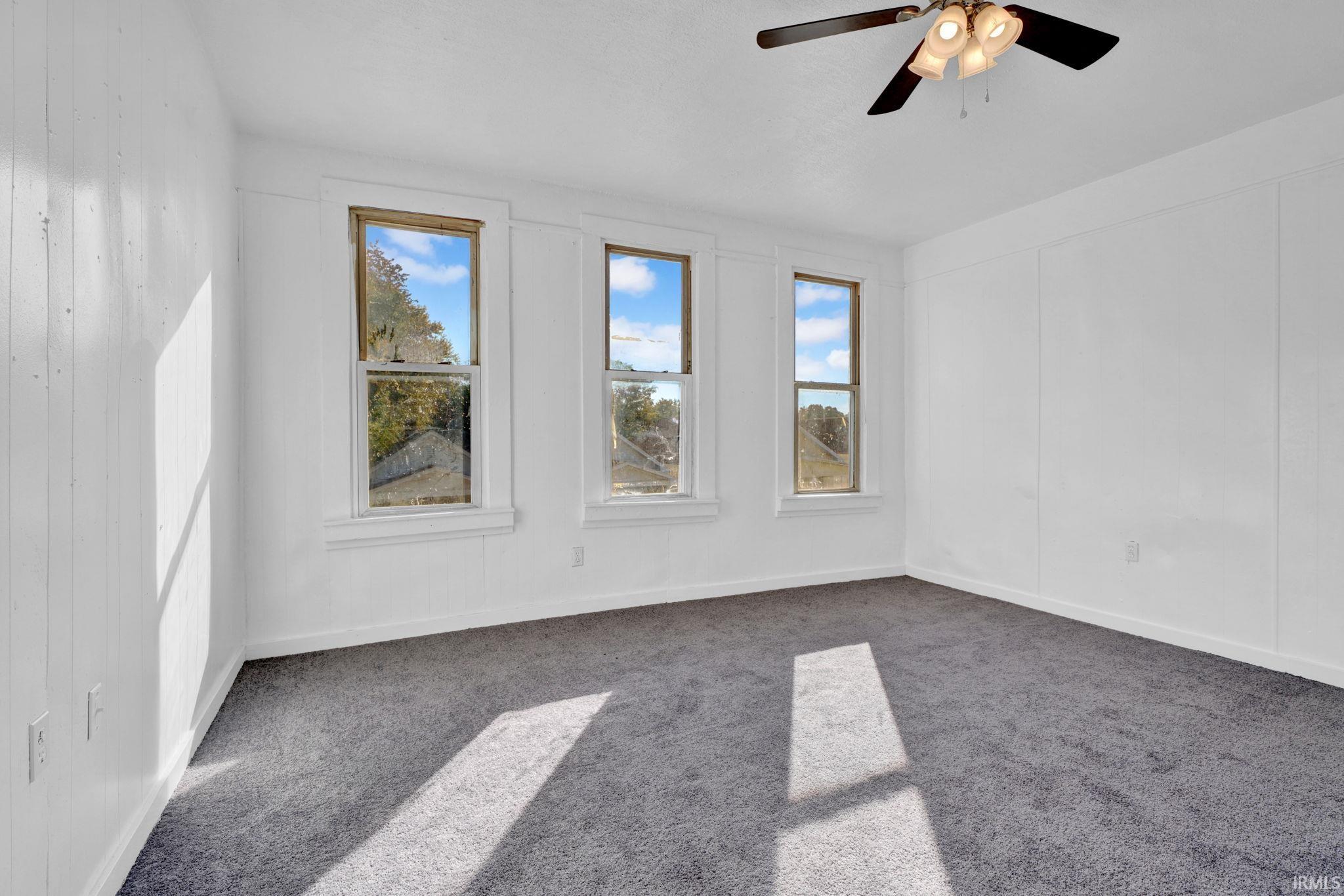 Evansville, Indiana 47711, United States, 3 Bedrooms Bedrooms, ,3 BathroomsBathrooms,Residential,Active,231714