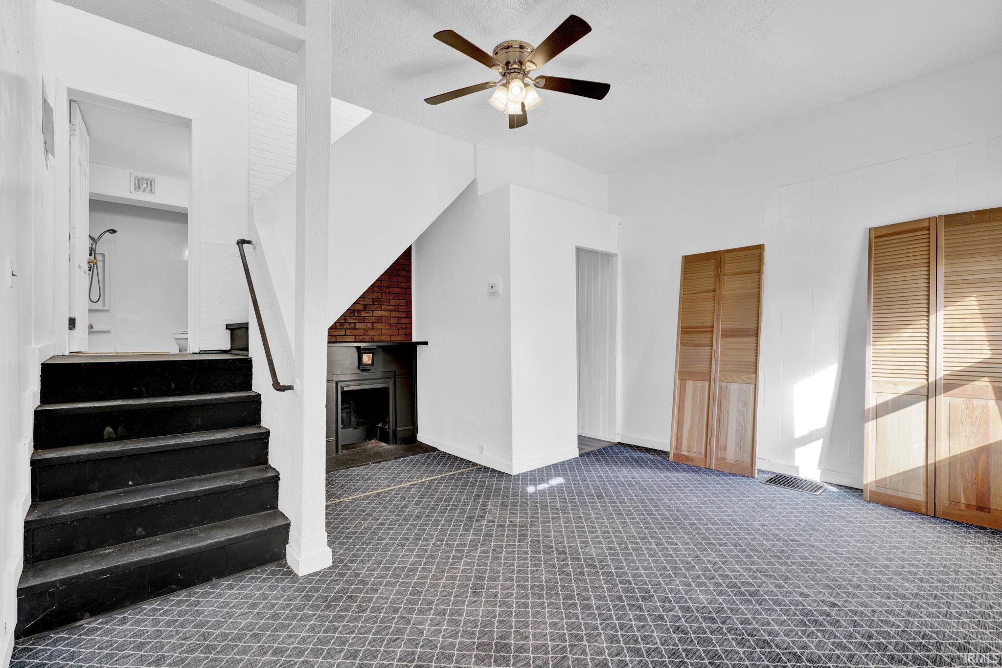 Evansville, Indiana 47711, United States, 3 Bedrooms Bedrooms, ,3 BathroomsBathrooms,Residential,Active,231714