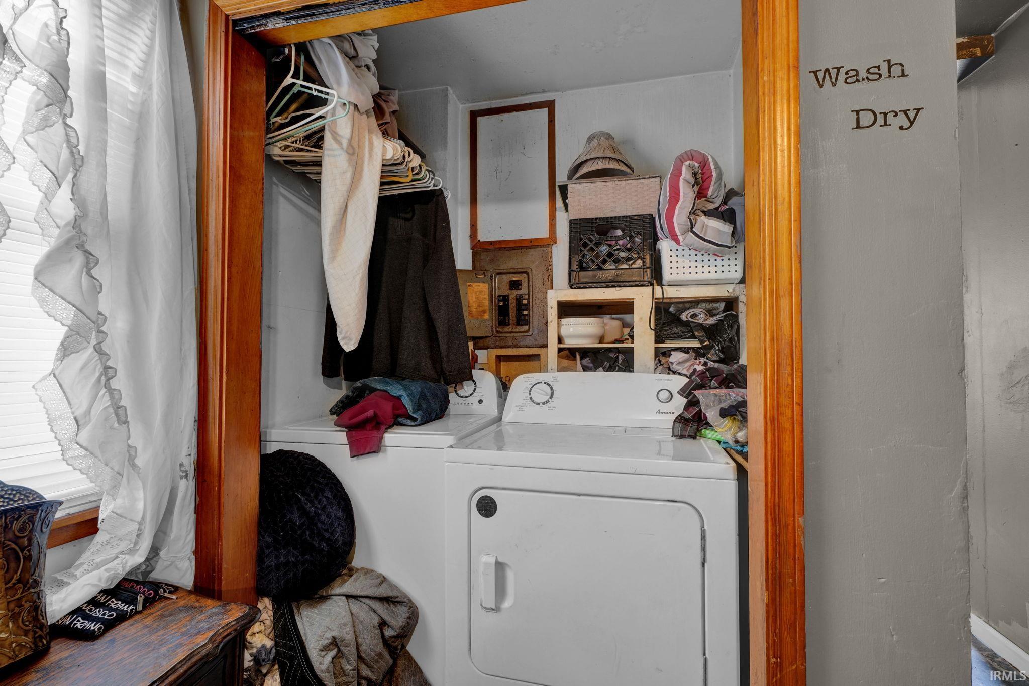 Evansville, Indiana 47711, United States, 3 Bedrooms Bedrooms, ,3 BathroomsBathrooms,Residential,Active,231714