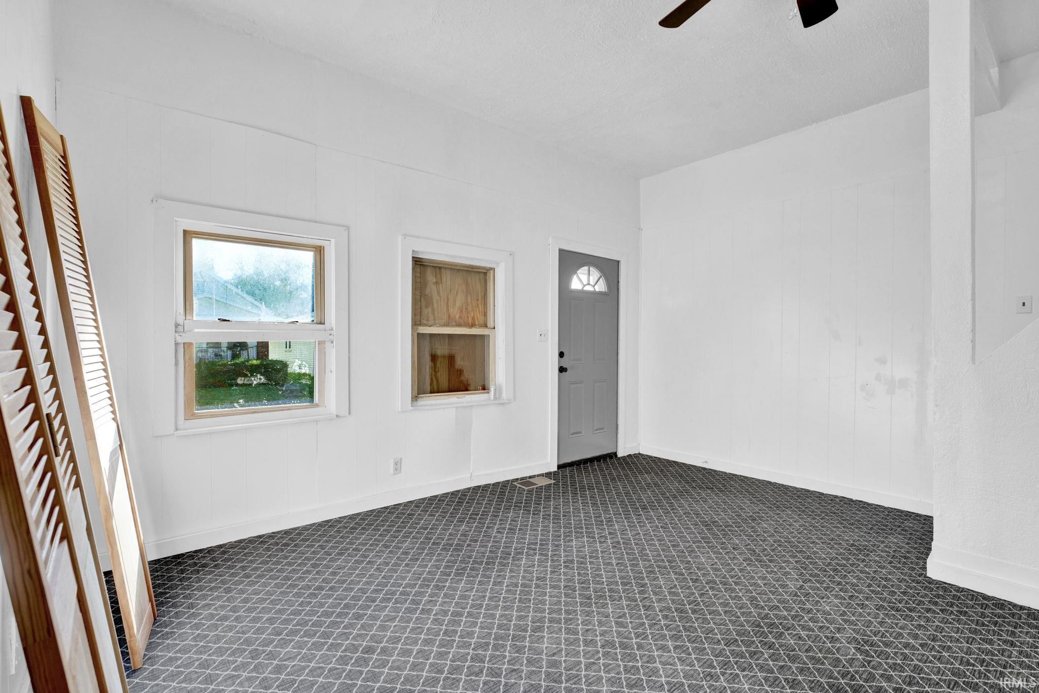 Evansville, Indiana 47711, United States, 3 Bedrooms Bedrooms, ,3 BathroomsBathrooms,Residential,Active,231714