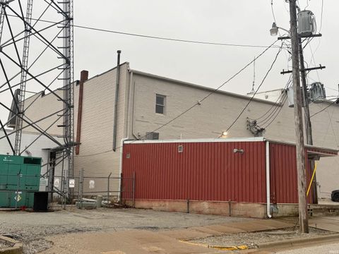 Tiny photo for 14 E Main Street, Flora, IN 46929 (MLS # 202608782)