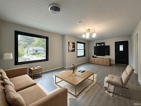 Tiny photo for 2329 N DELPHOS Street, Kokomo, IN 46901 (MLS # 202538916)