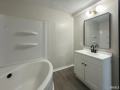 Tiny photo for 2329 N DELPHOS Street, Kokomo, IN 46901 (MLS # 202538916)