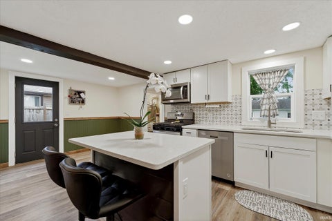 Tiny photo for 355 Blinn Avenue, Frankfort, IN 46041 (MLS # 202622416)