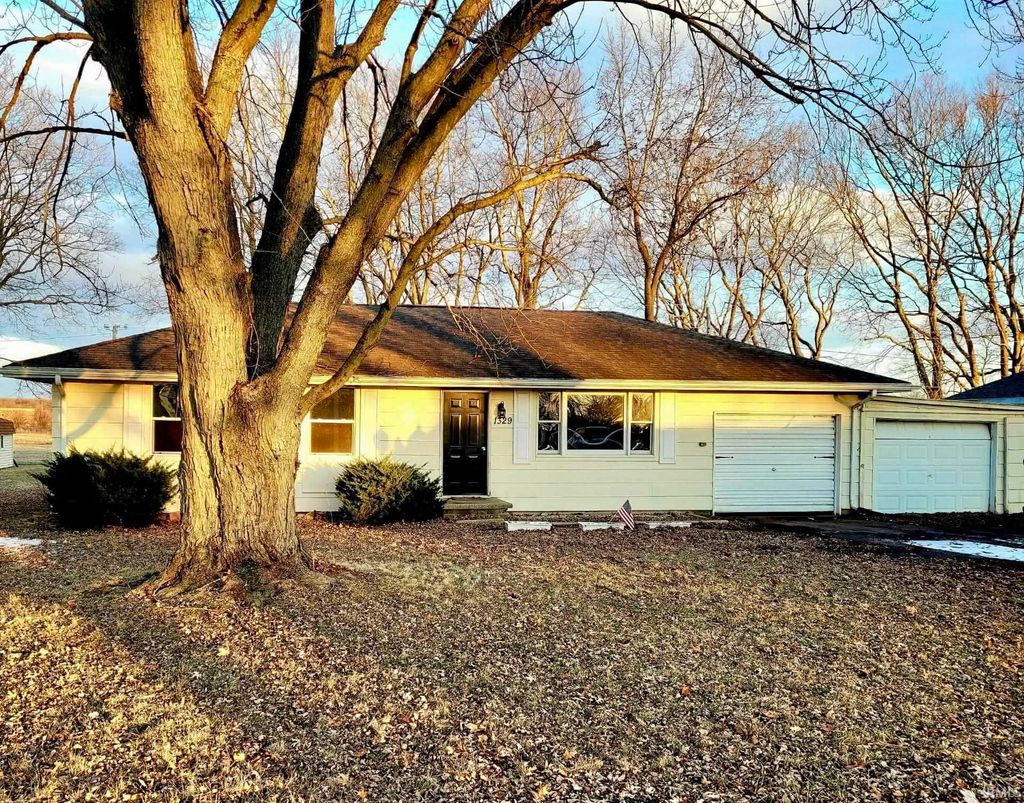 Photo of 1329 S Greenwood Drive, Monticello, IN 47960 (MLS # 202601978)