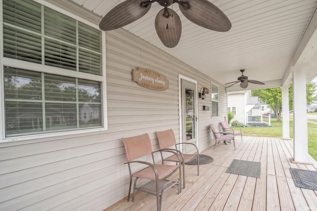 Photo of 618 S 17Th Street, Elwood, IN 46036 (MLS # 202617589)