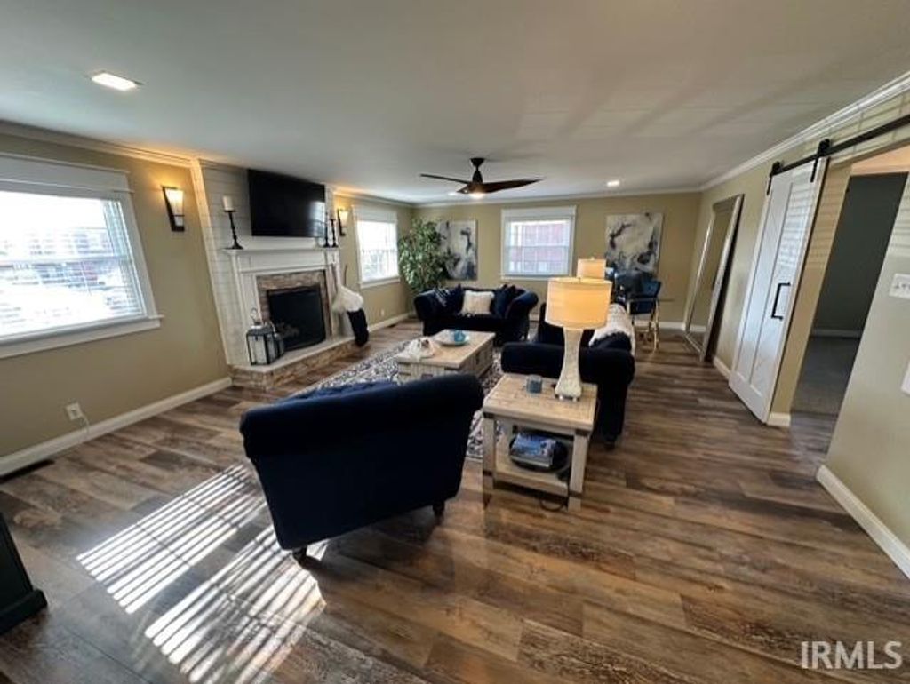 Photo of 100 Monroe Street, Newburgh, IN 47630 (MLS # 202609240)