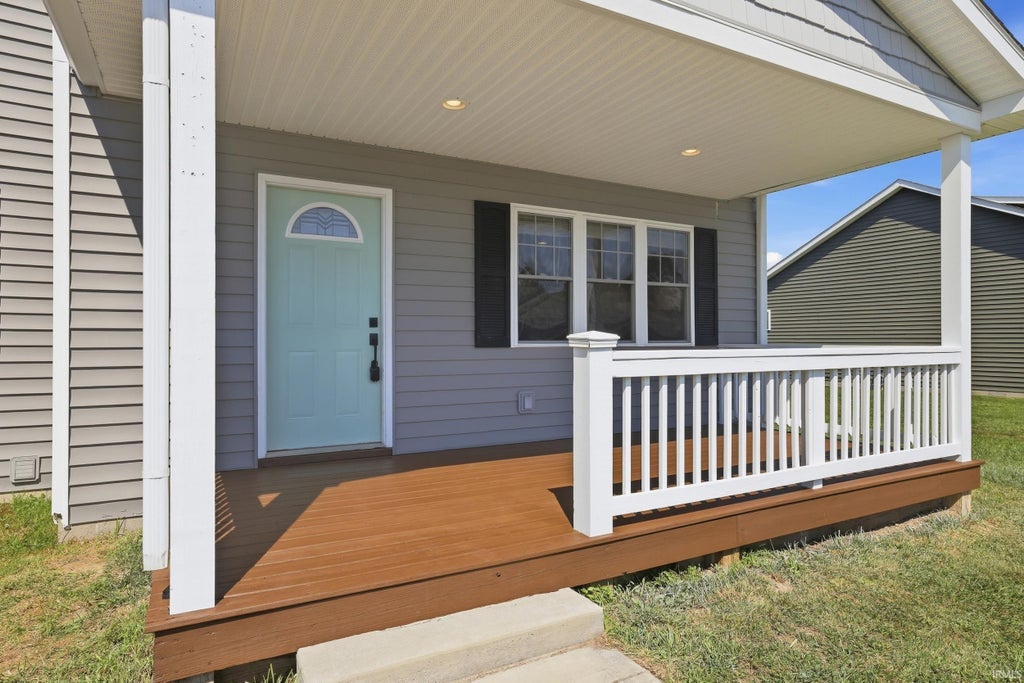 Photo of 1560 Fox Run Court, Spencer, IN 47460 (MLS # 202638851)