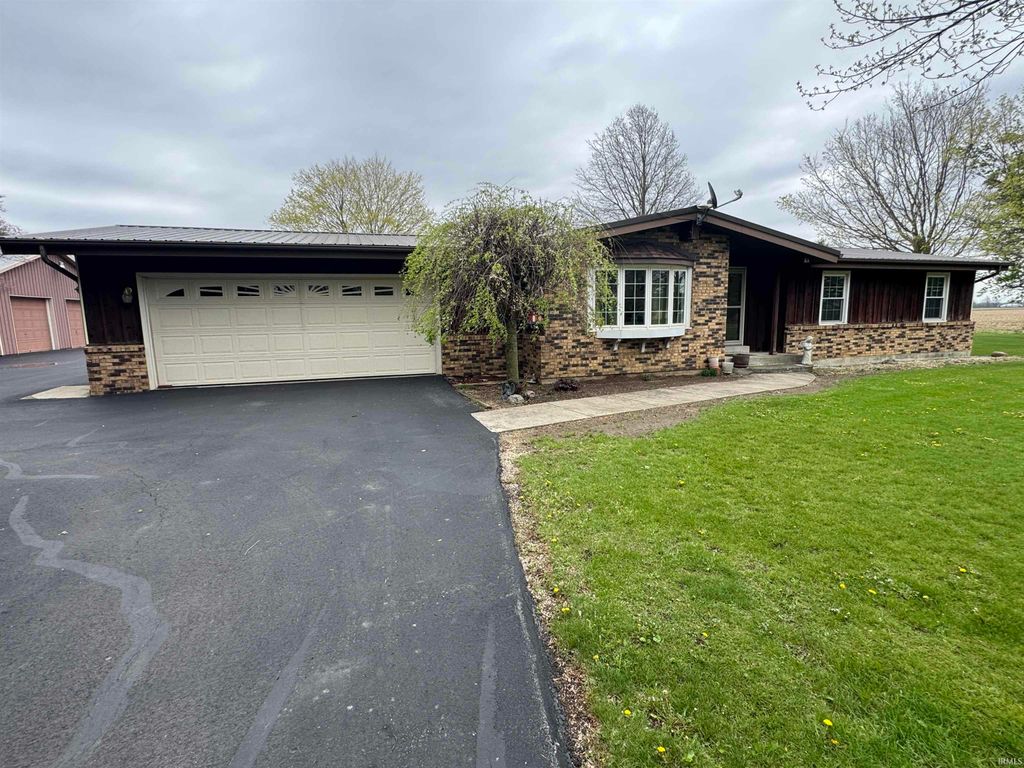 Photo of 2061 S Salem Road, Monroe, IN 46772 (MLS # 202613150)