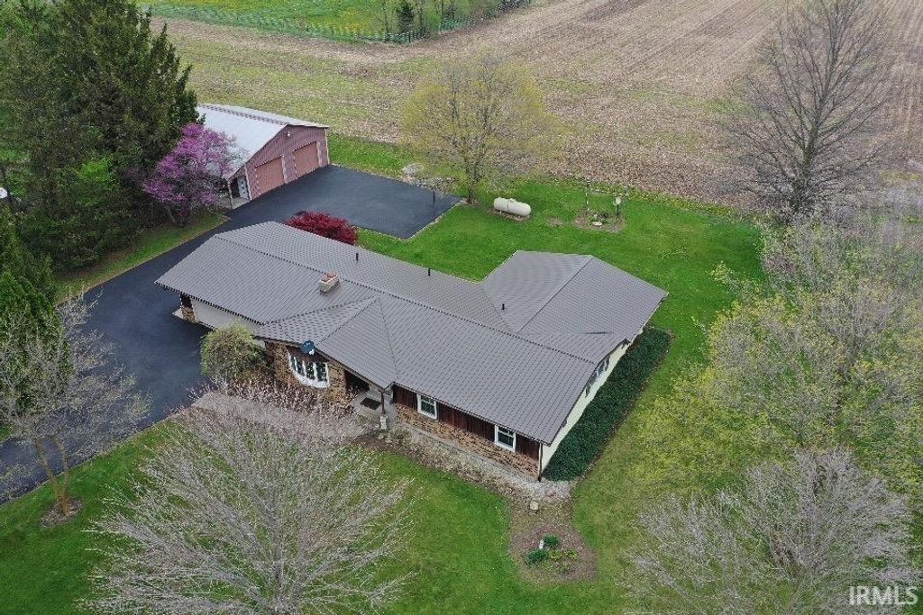 Photo of 2061 S Salem Road, Monroe, IN 46772 (MLS # 202613150)