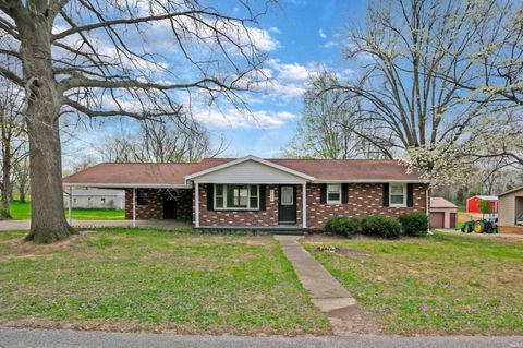 Photo of 156 W Jefferson Avenue, Chandler, IN 47610 (MLS # 202611425)