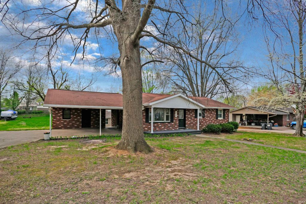 Photo of 156 W Jefferson Avenue, Chandler, IN 47610 (MLS # 202611425)