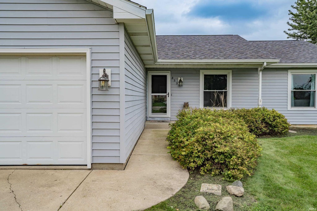 Photo of 453 Harvest Court, Churubusco, IN 46723 (MLS # 202639790)