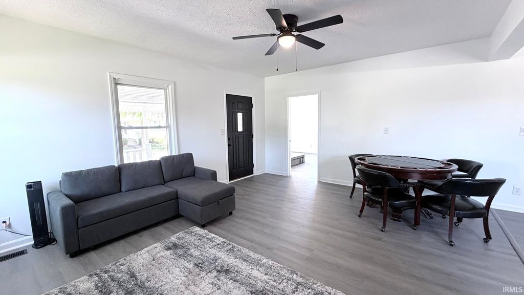 Photo of 401 S 6th Street, Petersburg, IN 47567 (MLS # 202618754)