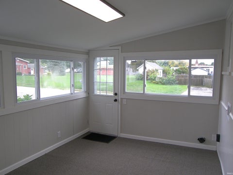 Tiny photo for 402 W Rochester Street, Akron, IN 46910 (MLS # 202640986)