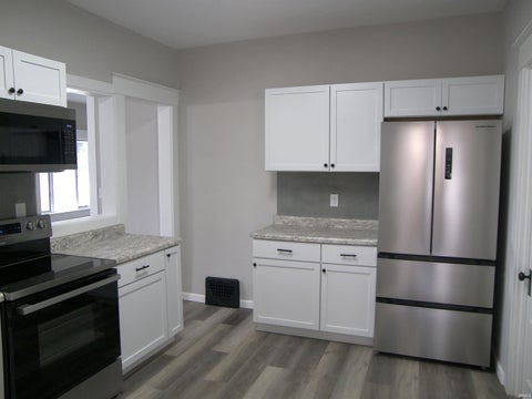 Tiny photo for 402 W Rochester Street, Akron, IN 46910 (MLS # 202640986)