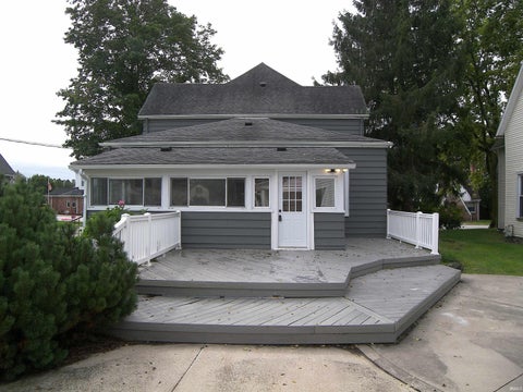 Tiny photo for 402 W Rochester Street, Akron, IN 46910 (MLS # 202640986)