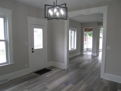 Tiny photo for 402 W Rochester Street, Akron, IN 46910 (MLS # 202640986)