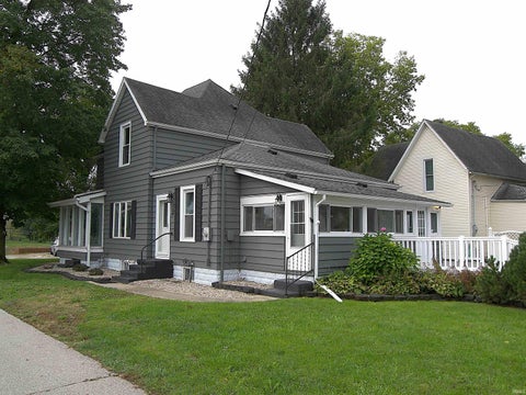 Tiny photo for 402 W Rochester Street, Akron, IN 46910 (MLS # 202640986)