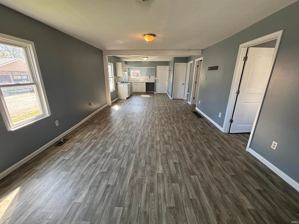 Photo of 25 N 15th Street, Vincennes, IN 47591 (MLS # 202611732)