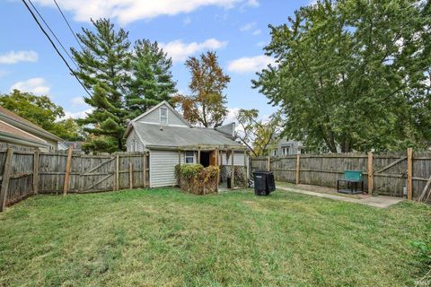 Tiny photo for 1802 Thompson Street, Lafayette, IN 47904 (MLS # 202542746)