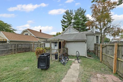 Tiny photo for 1802 Thompson Street, Lafayette, IN 47904 (MLS # 202542746)
