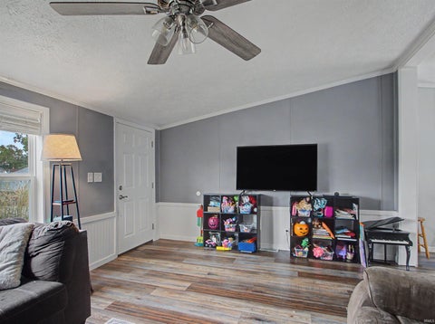 Tiny photo for 305 Queen Street, Loogootee, IN 47553 (MLS # 202632869)
