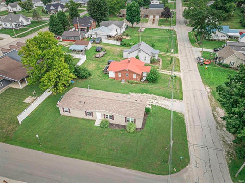Tiny photo for 305 Queen Street, Loogootee, IN 47553 (MLS # 202632869)