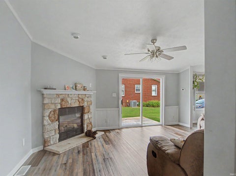 Tiny photo for 305 Queen Street, Loogootee, IN 47553 (MLS # 202632869)