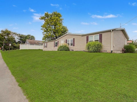 Tiny photo for 305 Queen Street, Loogootee, IN 47553 (MLS # 202632869)