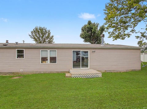 Tiny photo for 305 Queen Street, Loogootee, IN 47553 (MLS # 202632869)