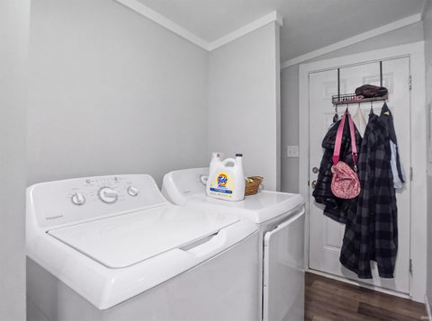 Tiny photo for 305 Queen Street, Loogootee, IN 47553 (MLS # 202632869)