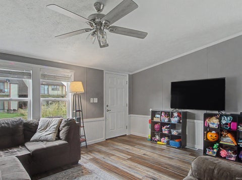 Tiny photo for 305 Queen Street, Loogootee, IN 47553 (MLS # 202632869)