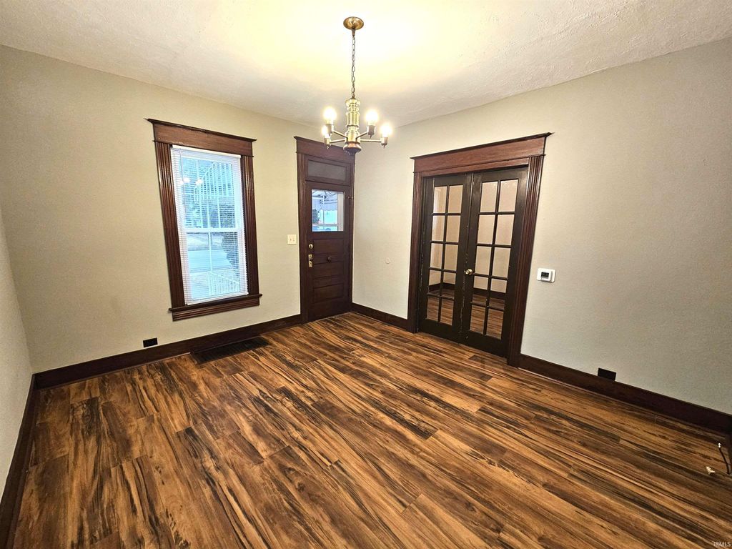 Photo of 1905 W Main Street, Fort Wayne, IN 46808 (MLS # 202605312)