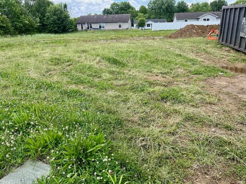 Photo of 3139 Fehme Court, Evansville, IN 47725 (MLS # 202604737)