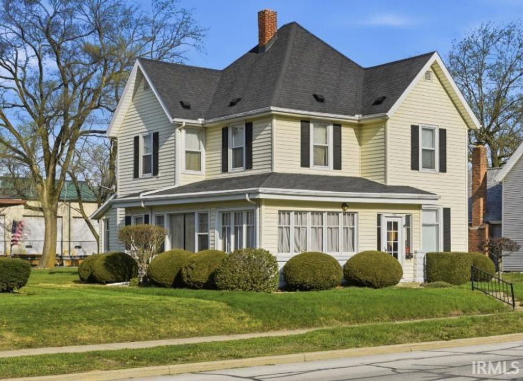 Photo of 510 N Illinois Street, Monticello, IN 47960 (MLS # 202612587)