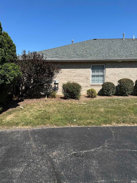 Tiny photo for 802 Walnut Ridge East, Logansport, IN 46947 (MLS # 202538199)