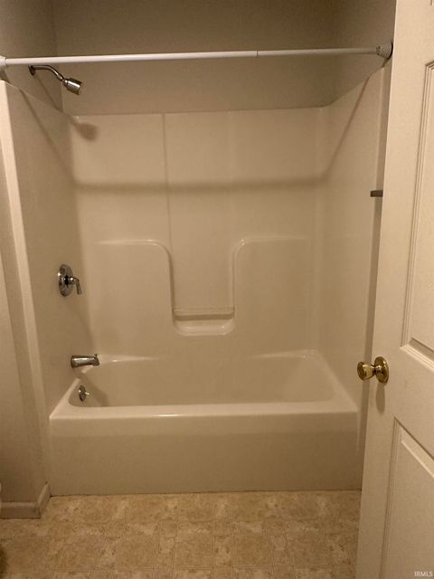 Tiny photo for 802 Walnut Ridge East, Logansport, IN 46947 (MLS # 202538199)