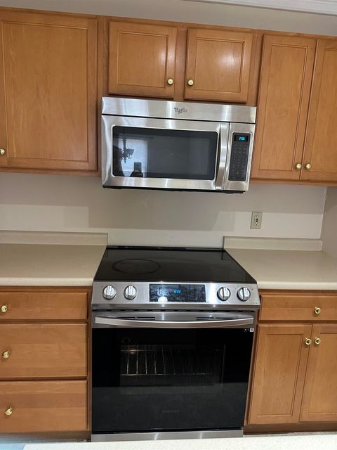 Tiny photo for 802 Walnut Ridge East, Logansport, IN 46947 (MLS # 202538199)