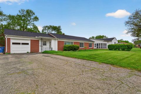 Tiny photo for 621 SOMERSET Drive, Kokomo, IN 46902 (MLS # 202614123)