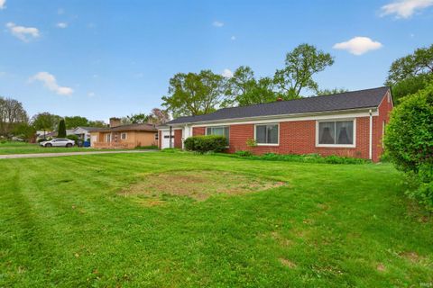 Tiny photo for 621 SOMERSET Drive, Kokomo, IN 46902 (MLS # 202614123)