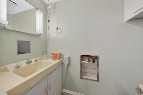 Tiny photo for 621 SOMERSET Drive, Kokomo, IN 46902 (MLS # 202614123)