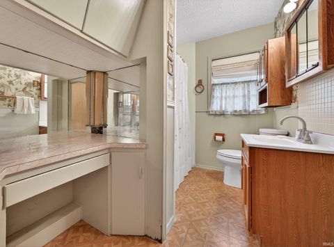 Tiny photo for 621 SOMERSET Drive, Kokomo, IN 46902 (MLS # 202614123)