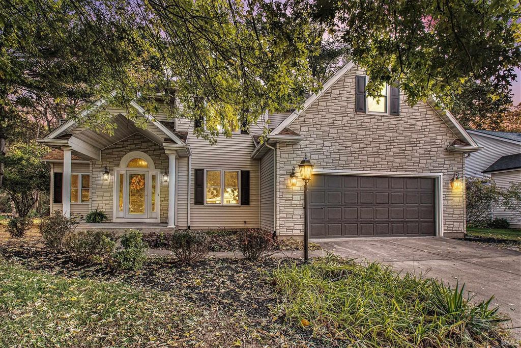 Photo of 53172 Bracken Fern Drive, South Bend, IN 46637 (MLS # 202548297)