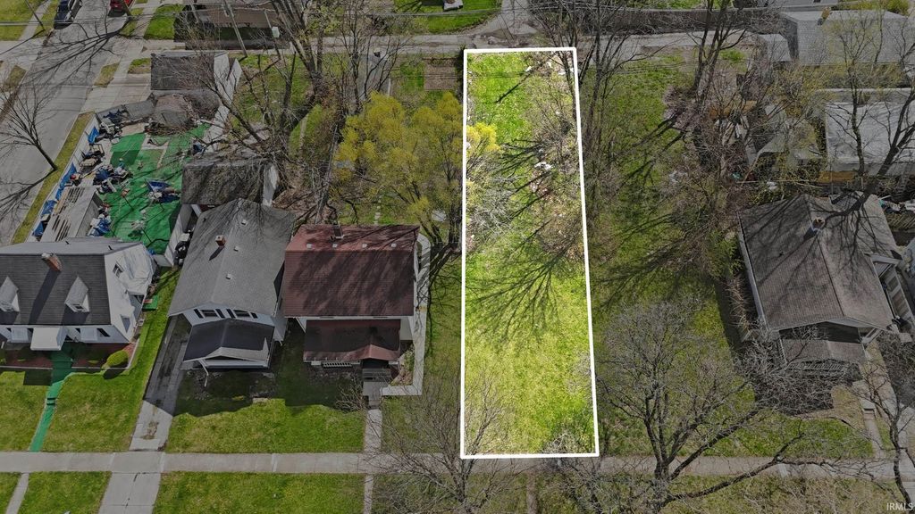 Photo of 2016 Drexel Avenue #388, Fort Wayne, IN 46806 (MLS # 202612795)